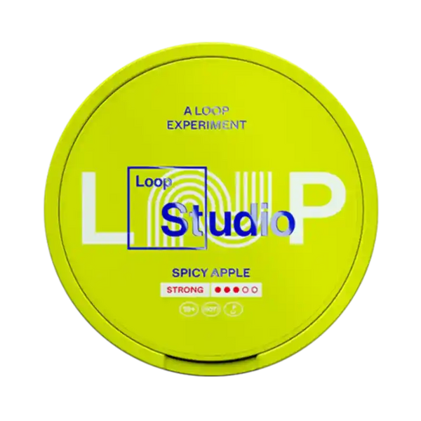 Front view of LOOP Spicy Apple Strong nicotine pouch – 9.4mg strength with spicy apple flavour.