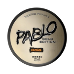 Front view of Pablo Gold Edition cola nicotine pouch – with classic cola flavour.