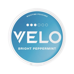 Front view of VELO Bright Peppermint nicotine pouch – refreshing peppermint flavor.